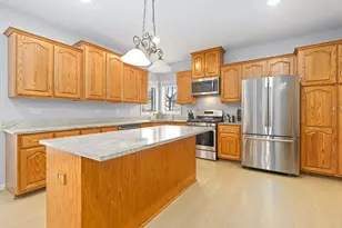 520 N Veterans Pkwy, Addison, IL 60101 - Photo 8
