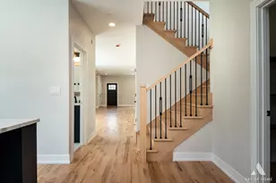 7957 W 73 Pl, Bridgeview, IL 60455 - Photo 16