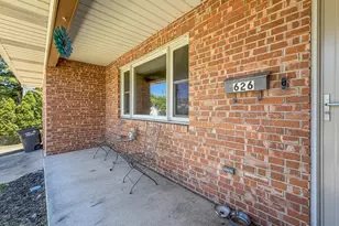 626 Bryan Ave, Danville, IL 61832 - Photo 4