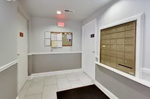 445 Village Green, Lincolnshire, IL 60069 - Photo 18