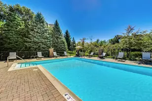 445 Village Green, Lincolnshire, IL 60069 - Photo 20