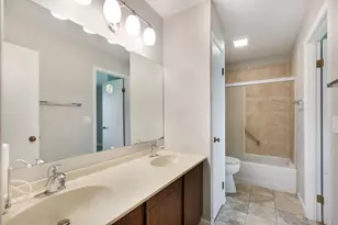 1022 Colony Lake Dr, Schaumburg, IL 60194 - Photo 14