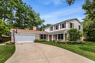 3850 Dauphine Ave, Northbrook, IL 60062 - Photo 1