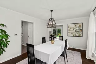 3850 Dauphine Ave, Northbrook, IL 60062 - Photo 4