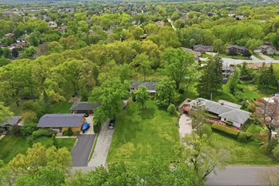 8351 W 99th Street, Palos Hills, IL 60465 - Photo 32