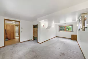 8351 W 99th St, Palos Hills, IL 60465 - Photo 12