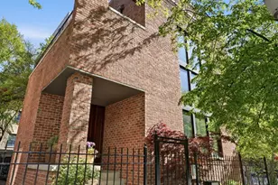 1202 W Fletcher St, Chicago, IL 60657 - Photo 2