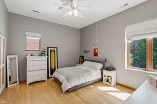 1202 W Fletcher St, Chicago, IL 60657 - Photo 26