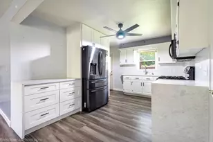 1714 Mayfield Ave, Joliet, IL 60435 - Photo 10