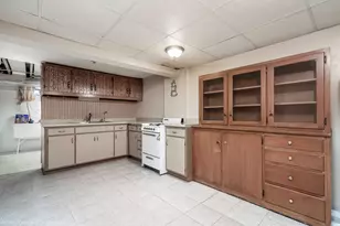 1714 Mayfield Ave, Joliet, IL 60435 - Photo 22