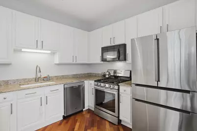 233 E 13th Street #909, Chicago, IL 60605 - Photo 4