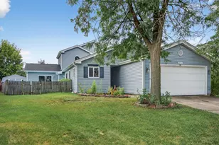 854 Plains Ct, Carol Stream, IL 60188 - Photo 1