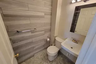 802 Dempster St, Evanston, IL 60202 - Photo 16