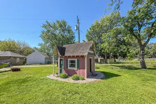 444 E Center St, Paxton, IL 60957 - Photo 46