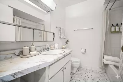 1133 S Finley Road #305, Lombard, IL 60148 - Photo 10