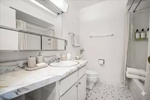1133 S Finley Rd, Lombard, IL 60148 - Photo 10