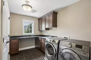 639 N Wright St, Naperville, IL 60563 - Photo 32