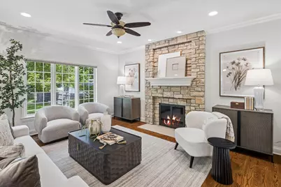 639 N Wright Street, Naperville, IL 60563 - Photo 6