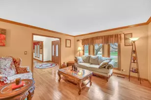 1113 Loyola Dr, Libertyville, IL 60048 - Photo 8