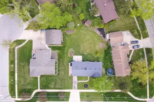 135 S Walnut Ln, Schaumburg, IL 60193 - Photo 42