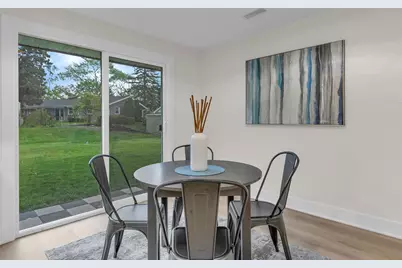 135 S Walnut Lane, Schaumburg, IL 60193 - Photo 16