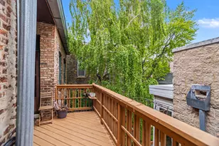 1954 N Cleveland Ave, Chicago, IL 60614 - Photo 10