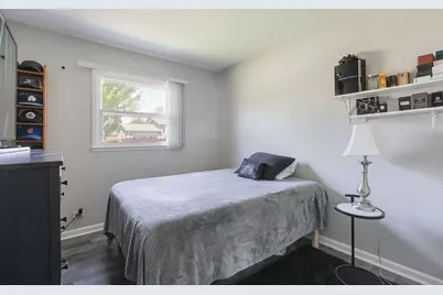 407 Bonniebrook Avenue, Mundelein, IL 60060 - Photo 18