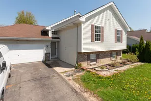 5696 Heidi Dr, Rockford, IL 61109 - Photo 4