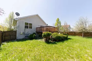 5696 Heidi Dr, Rockford, IL 61109 - Photo 34