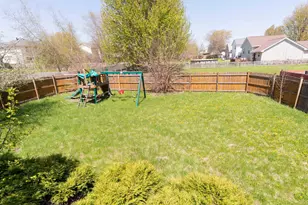 5696 Heidi Dr, Rockford, IL 61109 - Photo 40