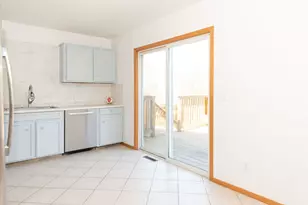 5696 Heidi Dr, Rockford, IL 61109 - Photo 12