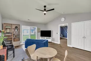 706 Corey Ln, Champaign, IL 61822 - Photo 16