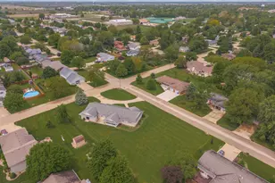 301 Scott Dr, Dwight, IL 60420 - Photo 6
