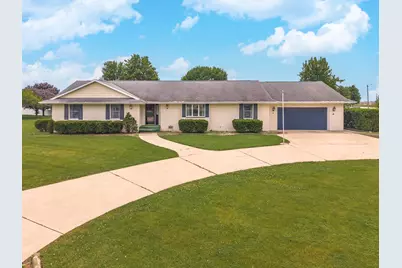 301 Scott Drive, Dwight, IL 60420 - Photo 2