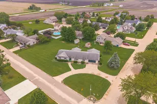 301 Scott Dr, Dwight, IL 60420 - Photo 4
