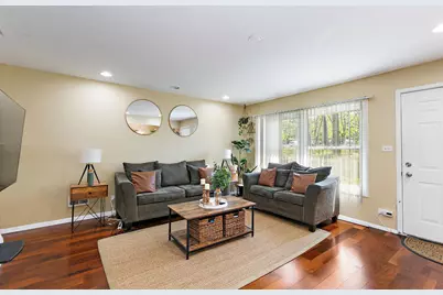 1797 Queensbury Circle, Hoffman Estates, IL 60169 - Photo 4