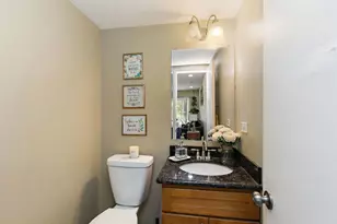 1797 Queensbury Cir, Hoffman Estates, IL 60169 - Photo 8