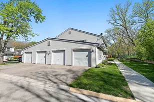 1797 Queensbury Cir, Hoffman Estates, IL 60169 - Photo 14