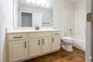 6 Sherwood Ct, Lake in the Hills, IL 60156 - Photo 14