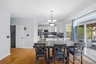 1959 W Windsor Dr, Round Lake, IL 60073 - Photo 8