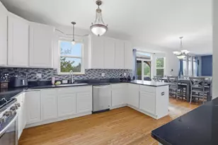 1959 W Windsor Dr, Round Lake, IL 60073 - Photo 4