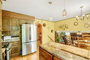 22417 Riverside Dr, Richton Park, IL 60471 - Photo 8
