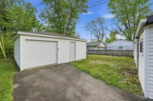 223 Tinbury Ln, Steger, IL 60475 - Photo 14