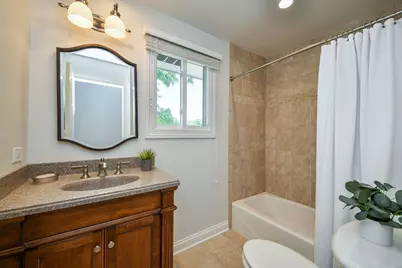 1541 Brittany Court, Wheaton, IL 60189 - Photo 14