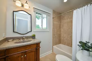 1541 Brittany Ct, Wheaton, IL 60189 - Photo 14