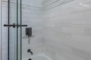 10353 Dearlove Rd, Glenview, IL 60025 - Photo 16