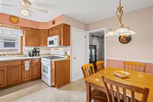 10055 S Fairfield Ave, Chicago, IL 60655 - Photo 8