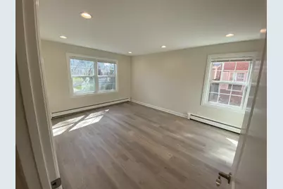785 Pershing Avenue #4-A, Glen Ellyn, IL 60137 - Photo 4