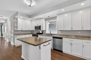 3741 Clinton Ave, Berwyn, IL 60402 - Photo 6