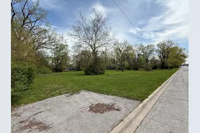 4223 137th Street, Crestwood, IL 60418 - Photo 2